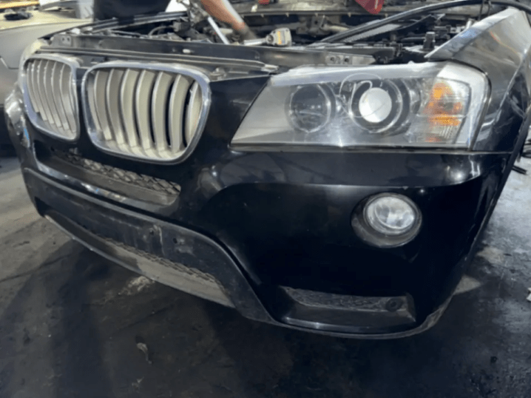 Nose cut + Fender BMW X3 F25 used in Sharjah — photo 7