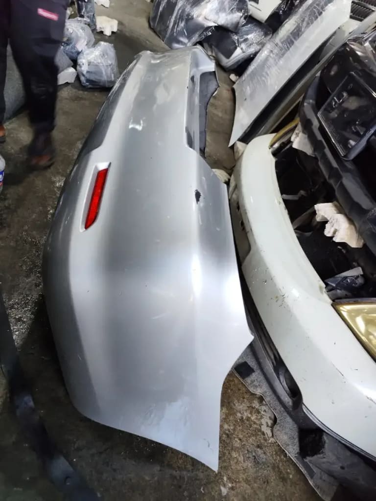Toyota Allion Бампер задний 