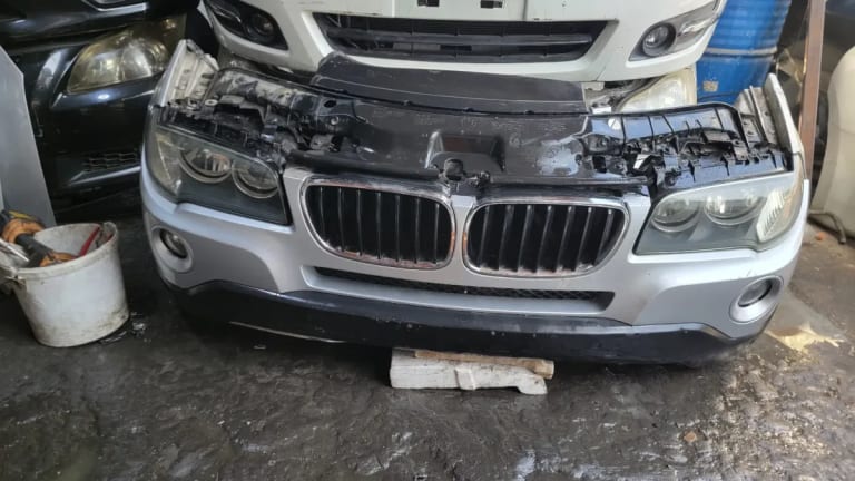 Nose cut BMW X3 used in Sharjah — photo 2