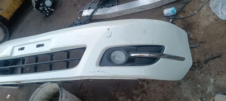 Bumper + Headlights Nissan Teana used in Sharjah — photo 2