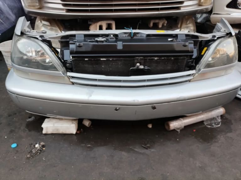 Nose cut Toyota Harrier