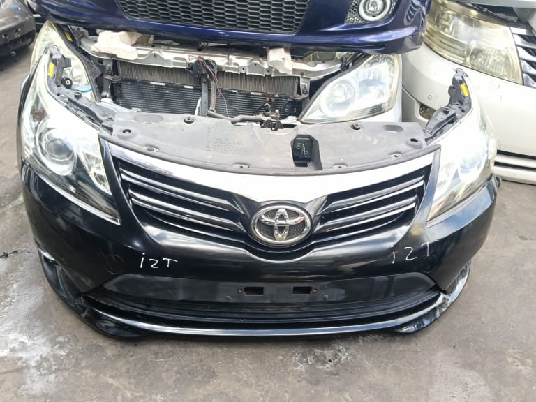 Nose cut Toyota Avensis