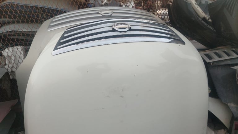 Hood Nissan Teana