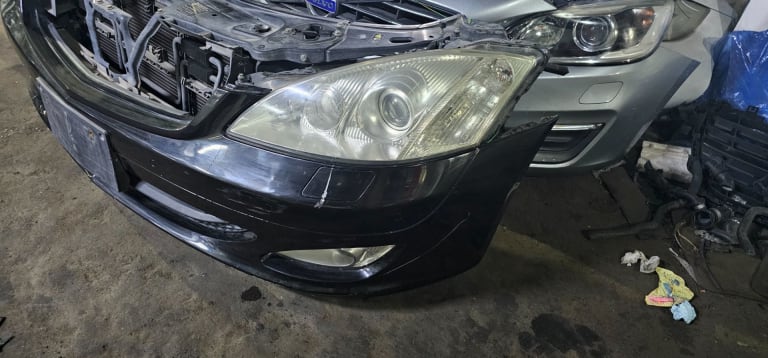 Nose cut Mercedes-Benz S-Class