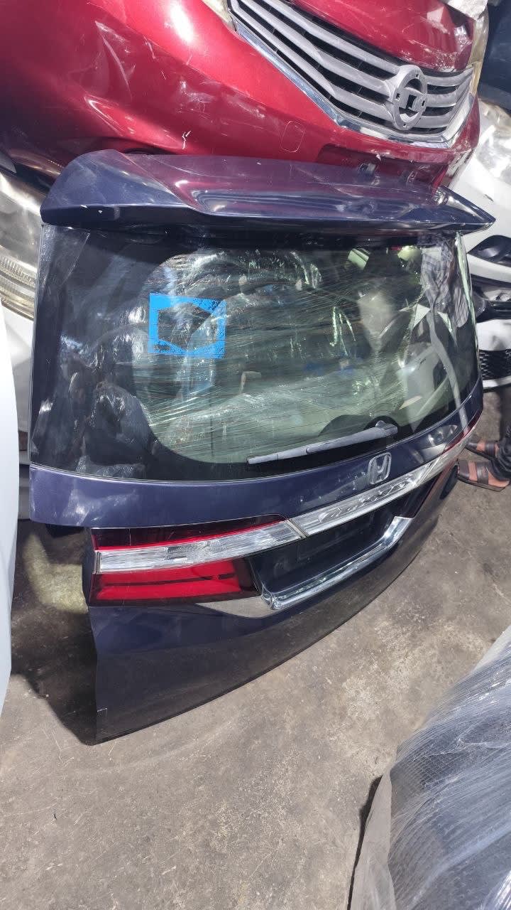 Trunk lid Honda Odyssey