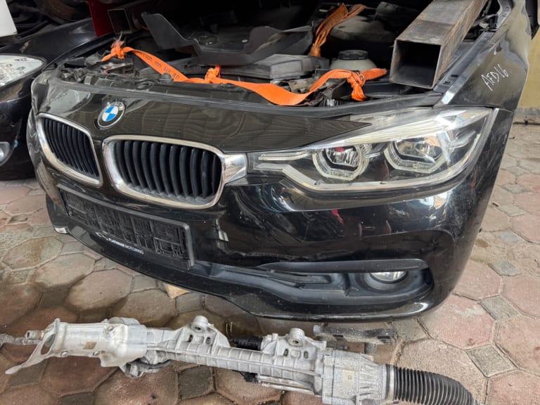 Nose cut + Hood BMW