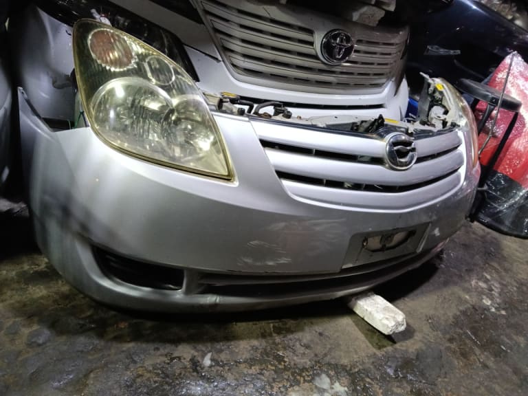 Nose cut Toyota Corolla Spacio