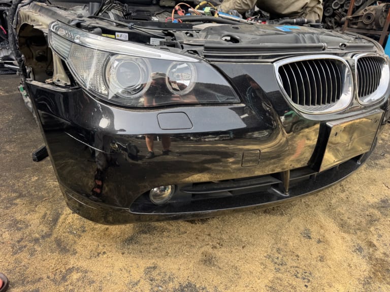 Nose cut + Hood BMW