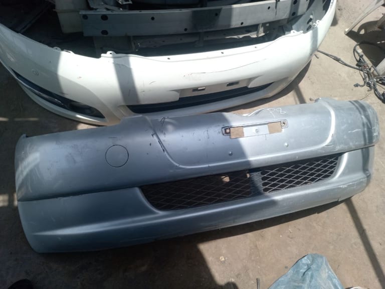 Bumper Toyota Vitz