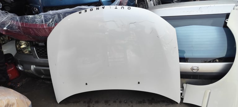 Hood Mitsubishi Outlander