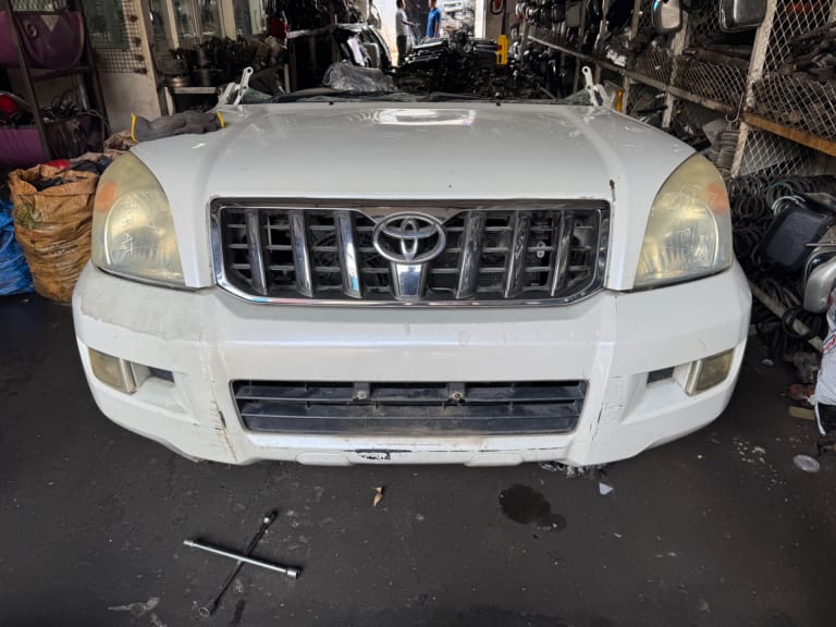 Nose cut Toyota Land Cruiser Prado