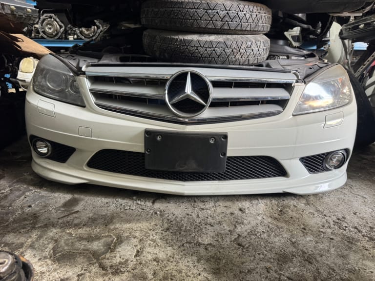 Nose cut + Hood Mercedes-Benz