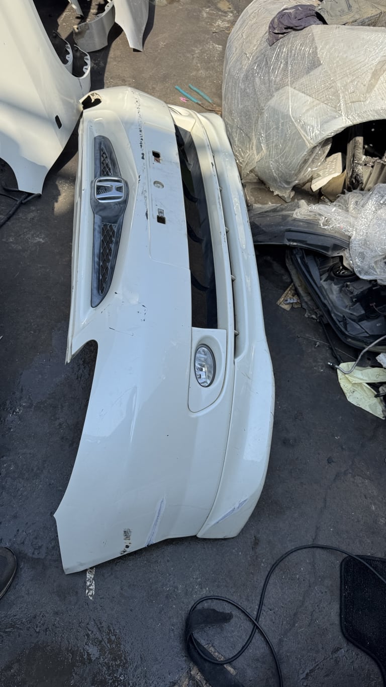 Bumper + Grille Honda Fit