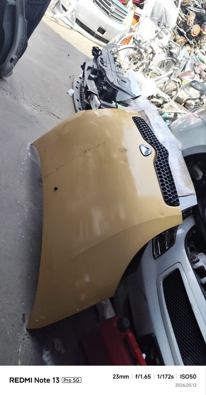 Hood Toyota Vitz