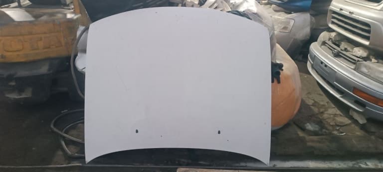 Hood + Fender Toyota Carina