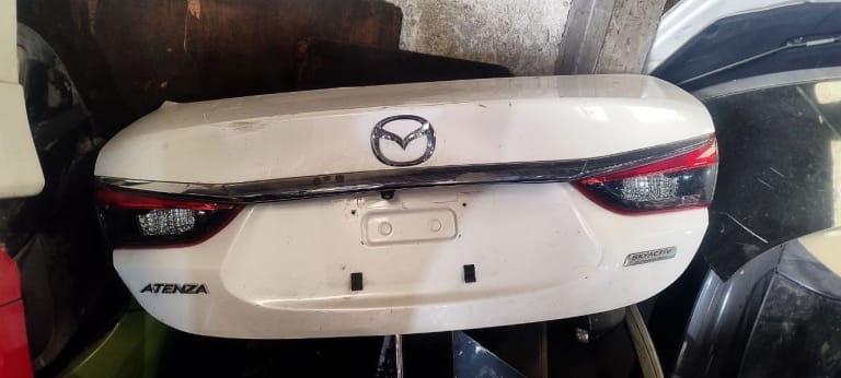 Trunk lid Mazda Atenza