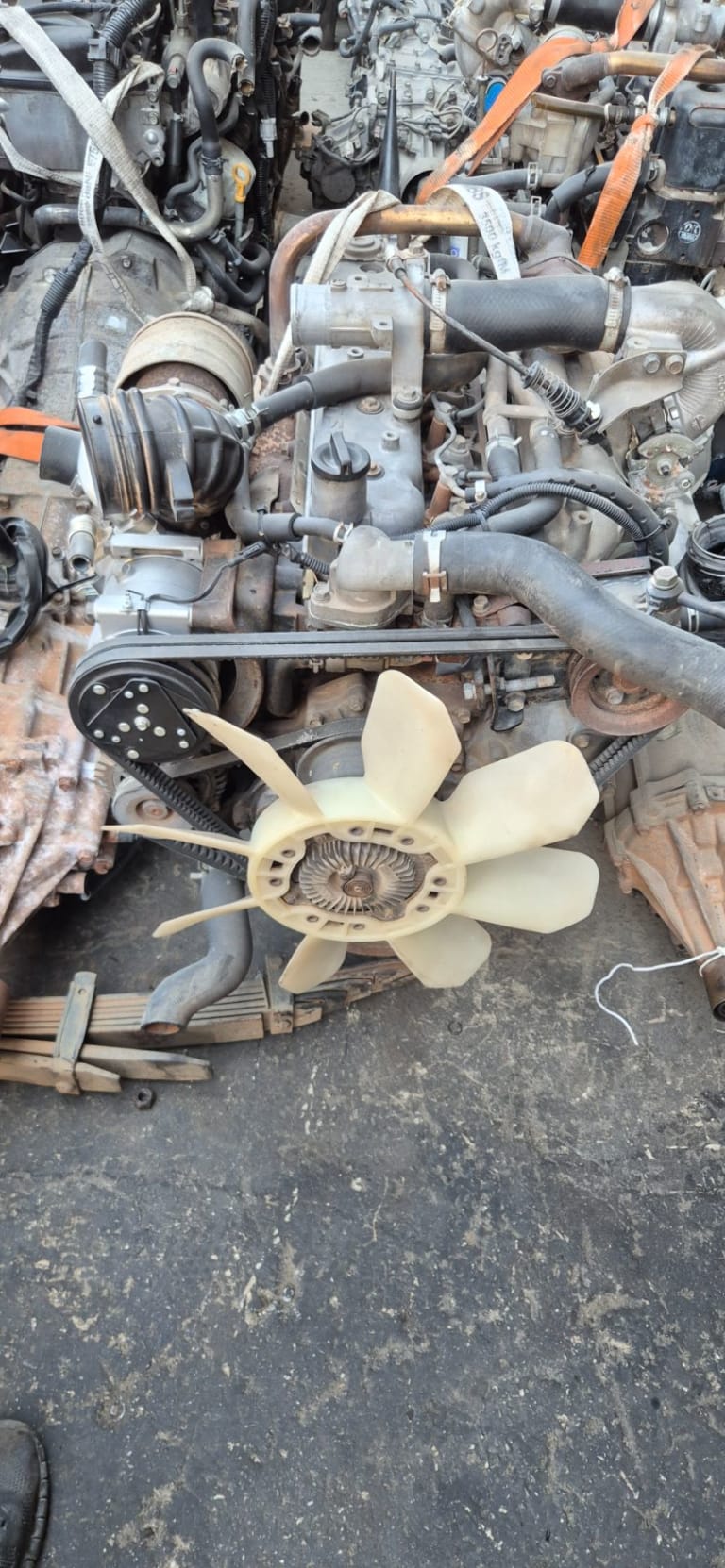 Engine + MT Isuzu 4JH1
