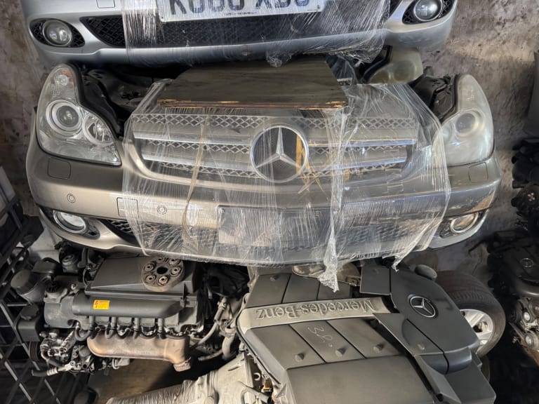 Nose cut Mercedes-Benz CLS-Class