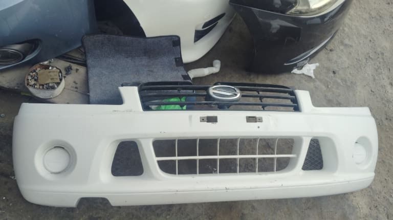 Bumper + Hood Suzuki Swift