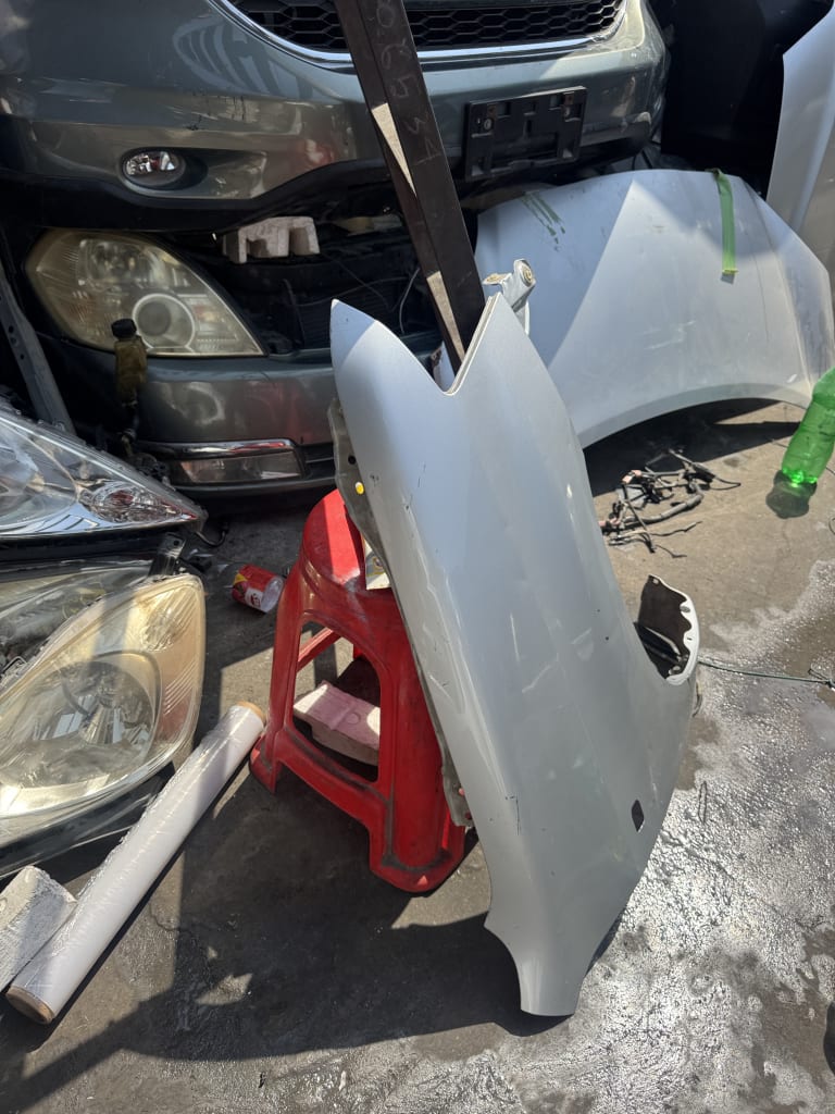 Toyota Succeed Крылья 2шт