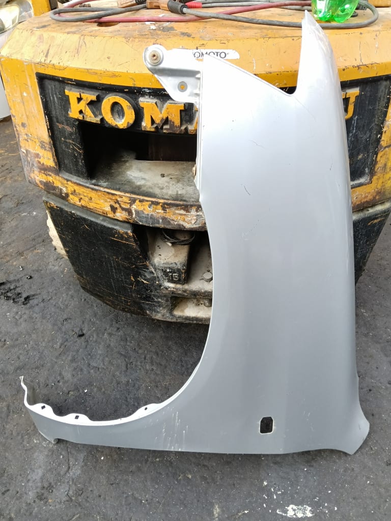 Toyota Succeed Крылья 2шт
