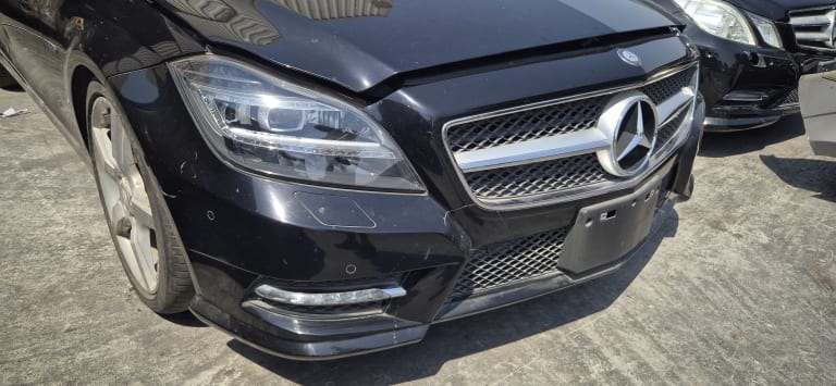 Mercedes-Benz Ноускат,капот,крылья W218