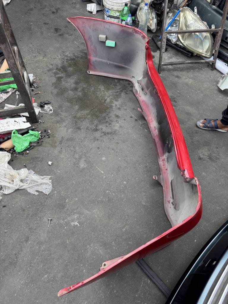 Bumper Toyota Wish used in Sharjah — photo 3