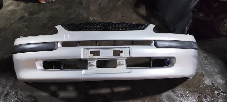 Bumper + Grille Toyota Corolla Spacio used in Sharjah — photo 6