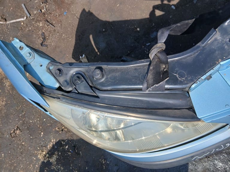 Nose cut Hyundai Getz used in Sharjah — photo 6