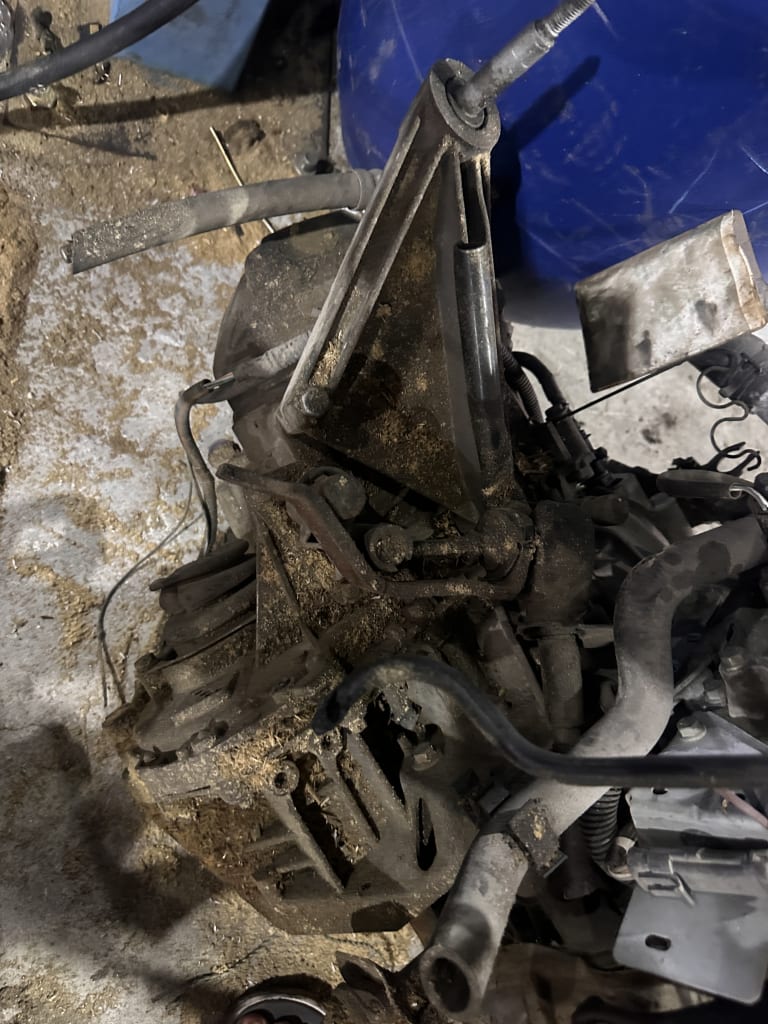 Renault ДВС МКПП F4P