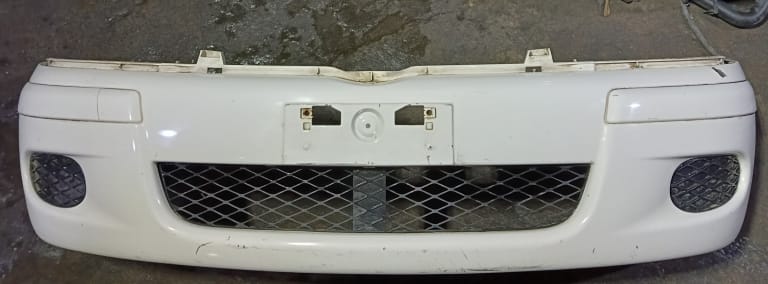Bumper Toyota Funcargo