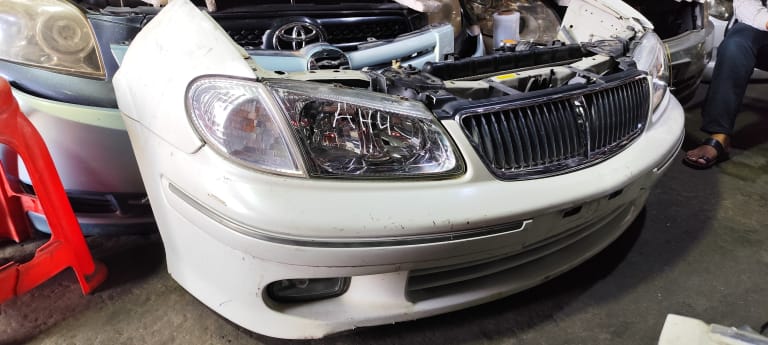 Nissan Sunny Ноускат 