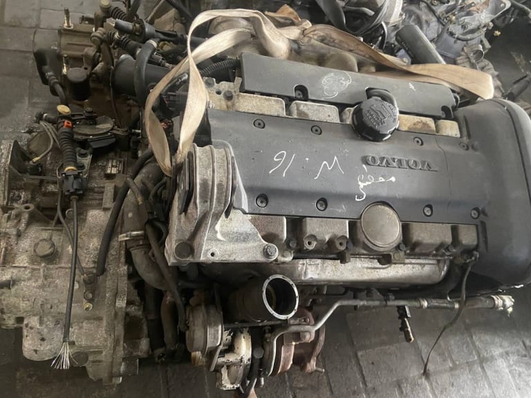 Engine + AT Volvo B5254T2 used in Sharjah — photo 4
