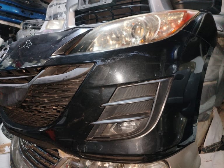 Mazda Axela Ноускат 