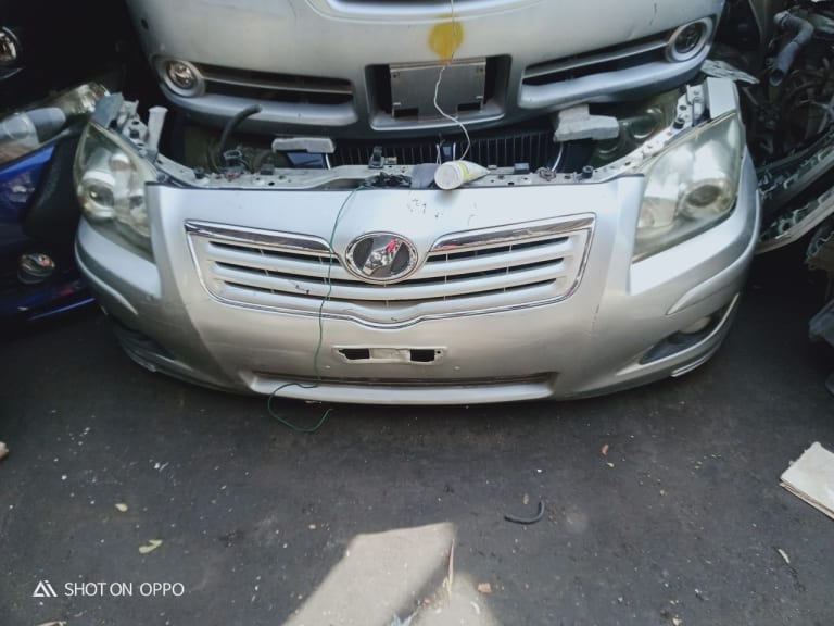 Nose cut Toyota Avensis used in Sharjah — photo 5