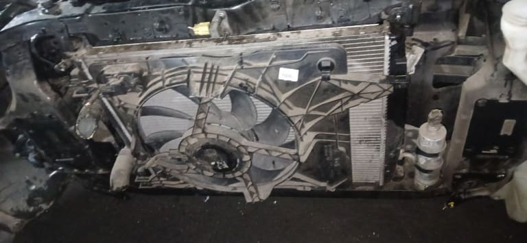 Nose cut Nissan Qashqai used in Sharjah — photo 8