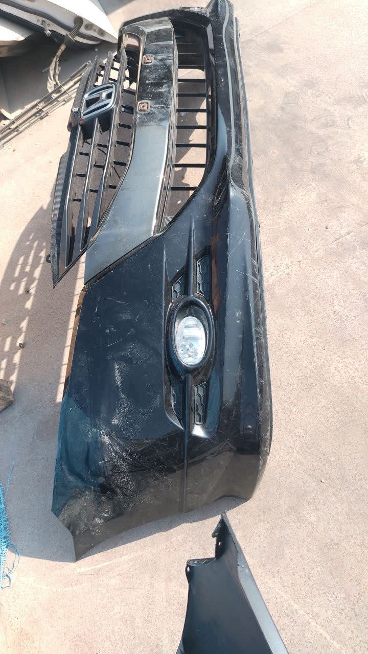 Bumper + Grille Honda Odyssey used in Sharjah — photo 3
