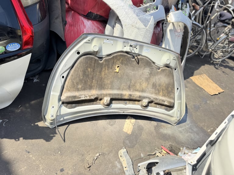 Hood Mitsubishi Mirage used in Sharjah — photo 2