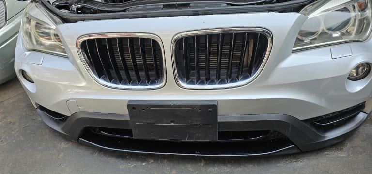Nose cut BMW X1 used in Sharjah — photo 2