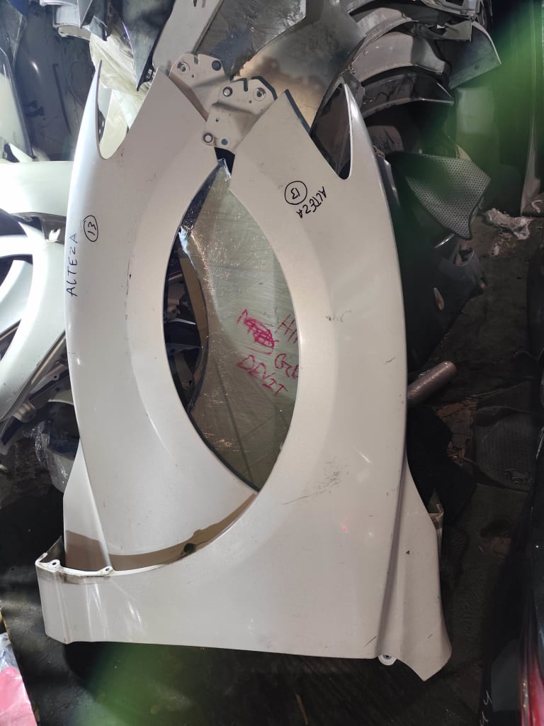 Fender Mazda Atenza used in Sharjah — photo 5