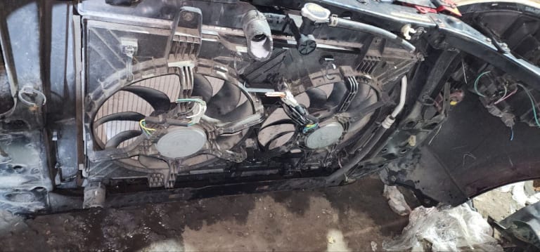 Nose cut Nissan X-Trail used in Sharjah — photo 2