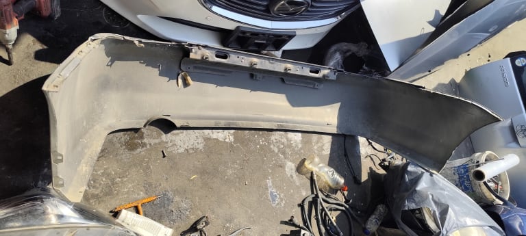 Bumper Mitsubishi Lancer used in Sharjah — photo 4