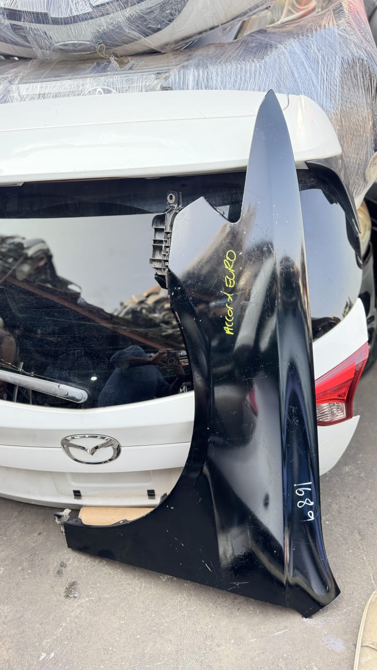 Fender Honda Accord used in Sharjah — photo 6