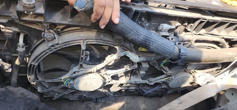 Nose cut Nissan Altima used in Sharjah — photo 7