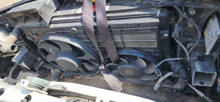 Nose cut Audi TT used in Sharjah — photo 2