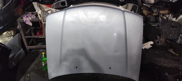 Hood Nissan Sunny used in Sharjah — photo 2