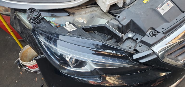 Nose cut Peugeot 308 used in Sharjah — photo 7