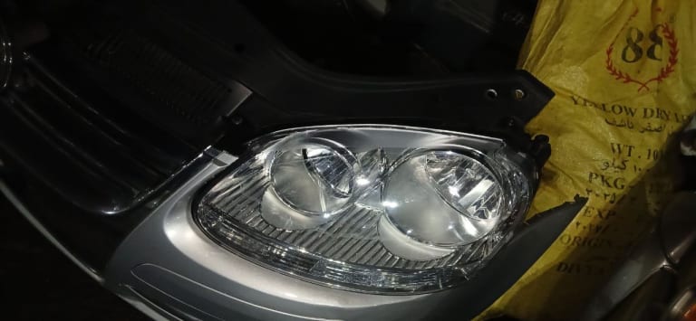 Nose cut + Hood Volkswagen Jetta used in Sharjah — photo 2