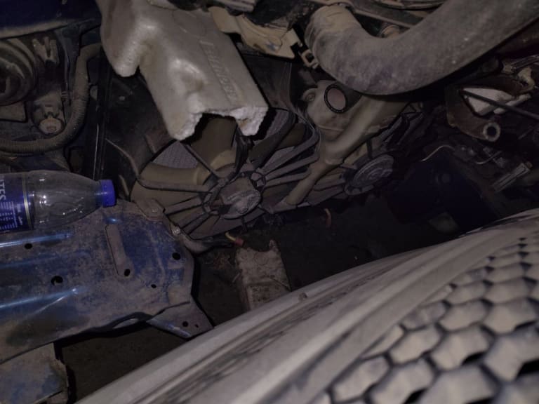Nose cut + Hood Honda Accord used in Sharjah — photo 2
