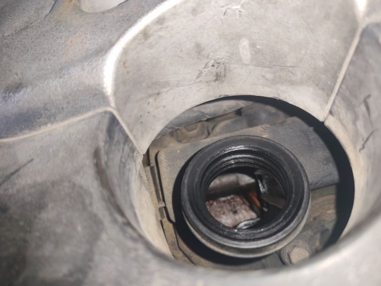 Engine Infiniti VQ25 G25 used in Sharjah — photo 2